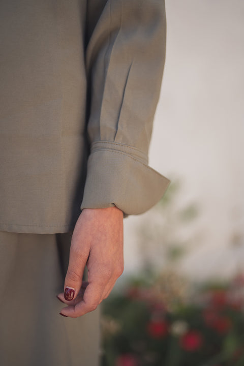 Blusa Hippodamia Verde Militar