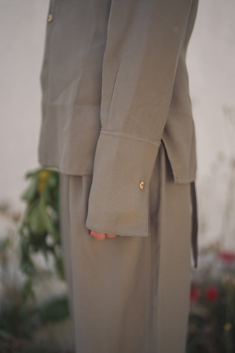 Blusa Hippodamia Verde Militar